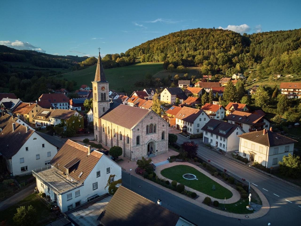 Landhotel Wilder Mann Eggingen Экстерьер фото